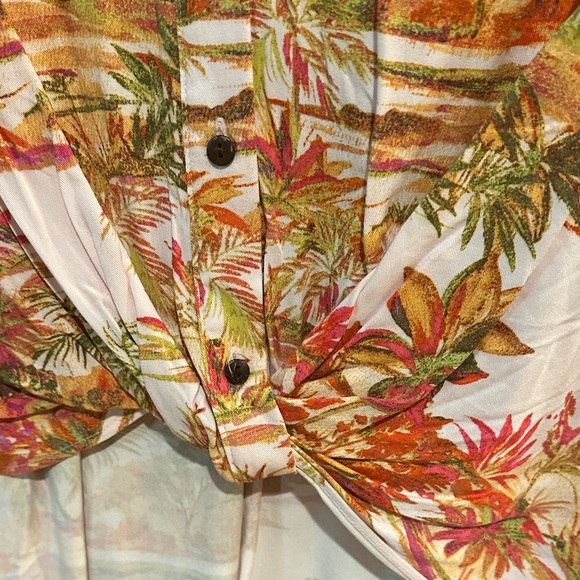 Rose & Olive Women's Button Down Shirt Red Orange Green - Picture 5 of 6